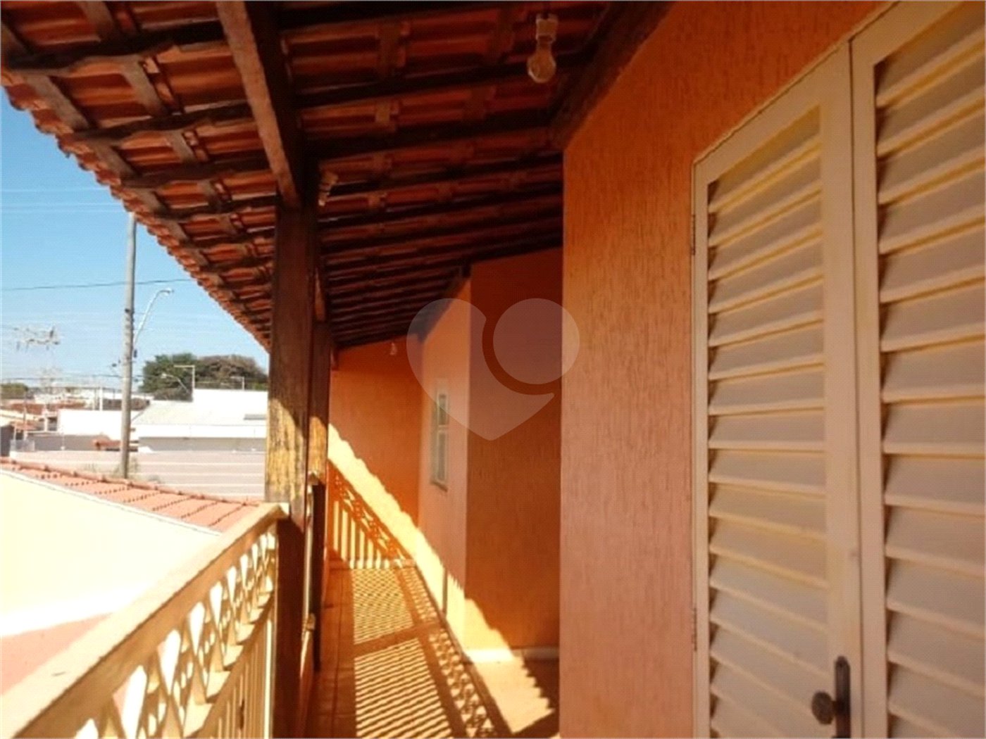 Sobrado à venda com 4 quartos, em Residencial Itamarati