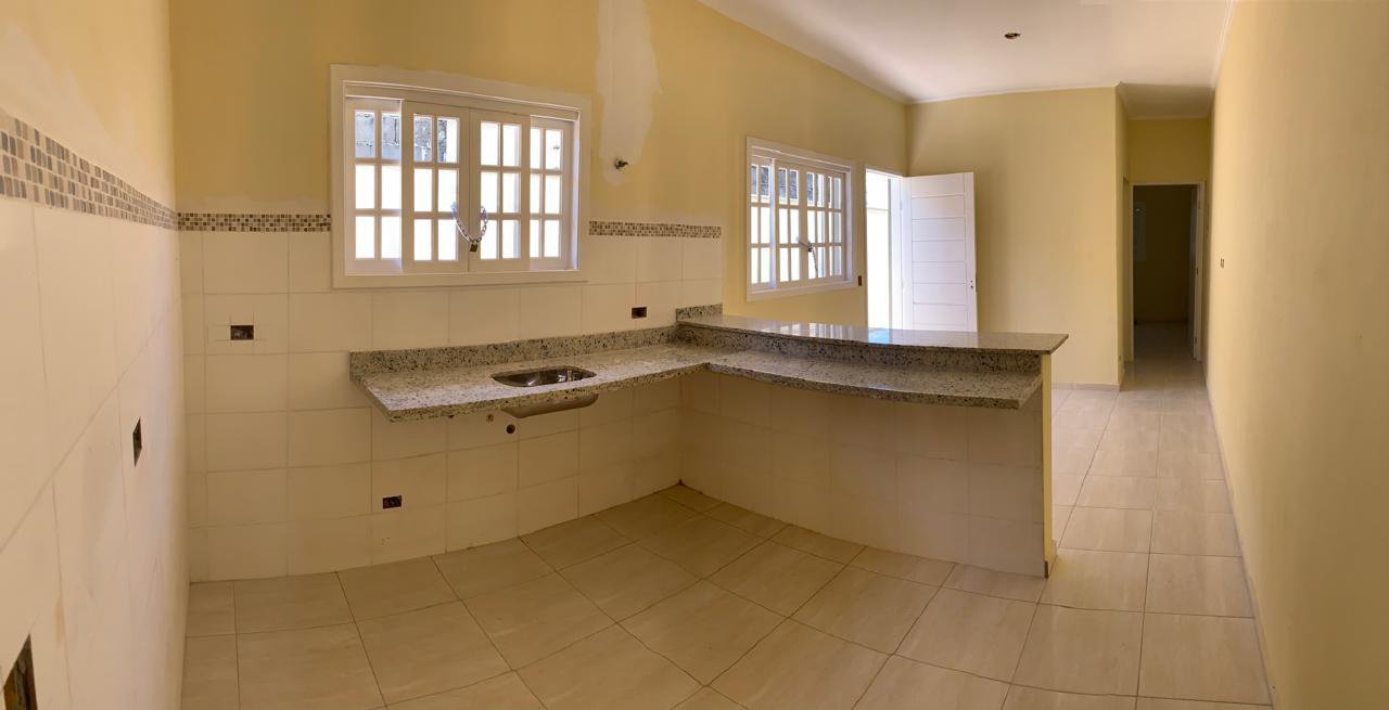 Casa à venda com 2 quartos, sendo 1 suíte, em Nova Itanhaém, Itanhaém - SP