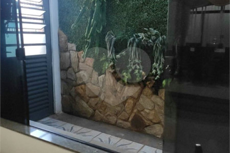 Casa térrea no Santa Felicia.