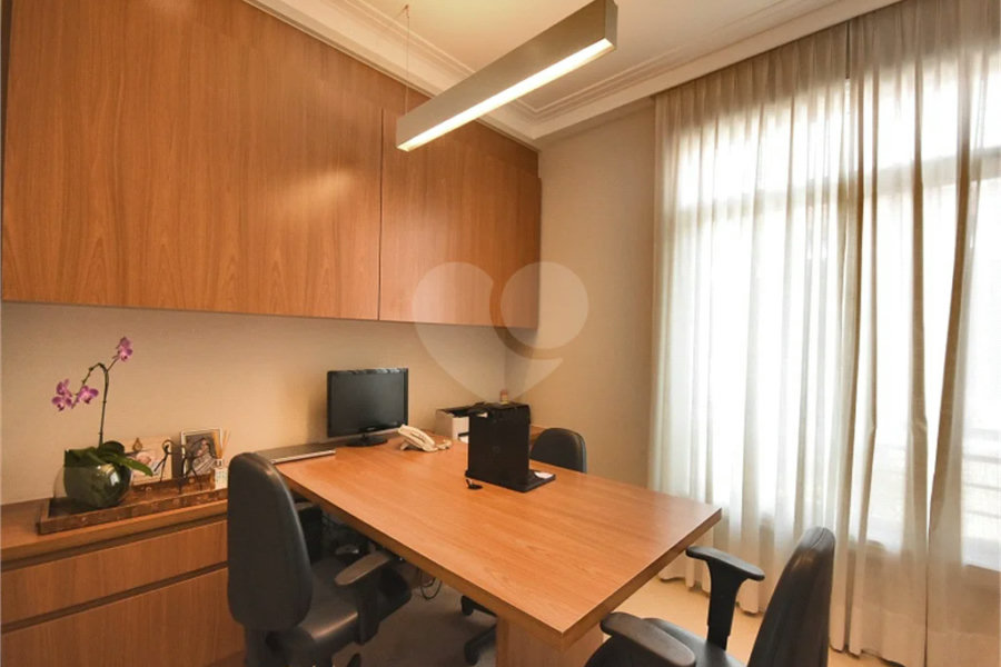 Casa impecável em terreno de 546m2