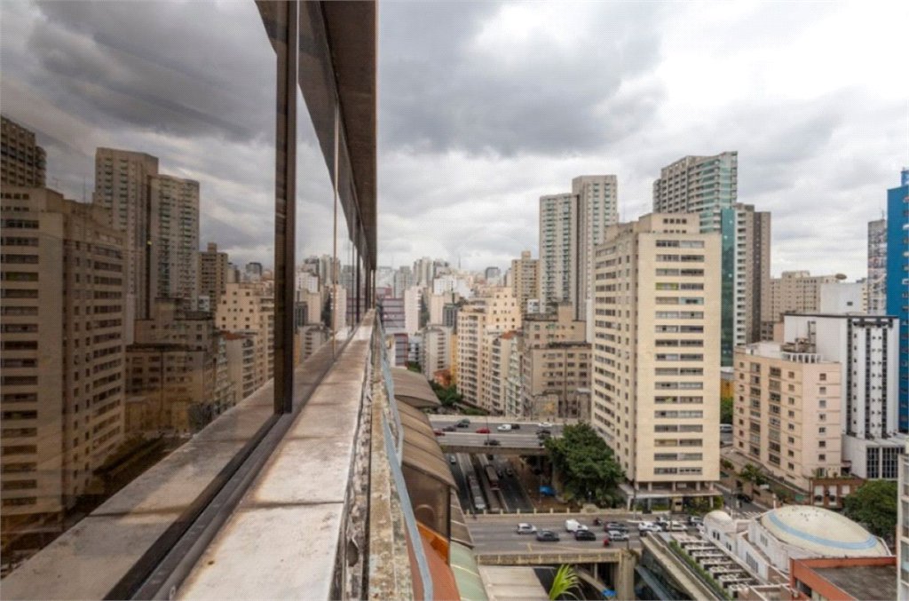 Cobertura para Locação e Venda com 330m² - Bela Vista