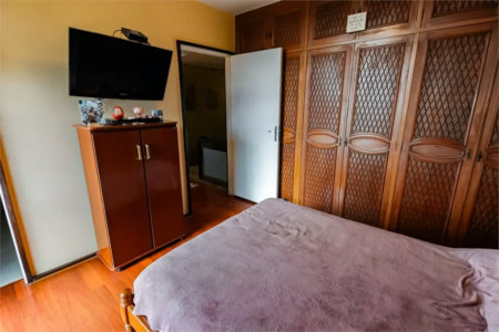 Sobrado à venda com 4 quartos, sendo 3 suítes, em Vila Sônia, São Paulo, SP