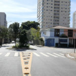 EXCELENTE CASA COMERCIAL EM ESQUINA, OPORTUNA E MAIS QUE ESPECIAL. Venha Conferir.