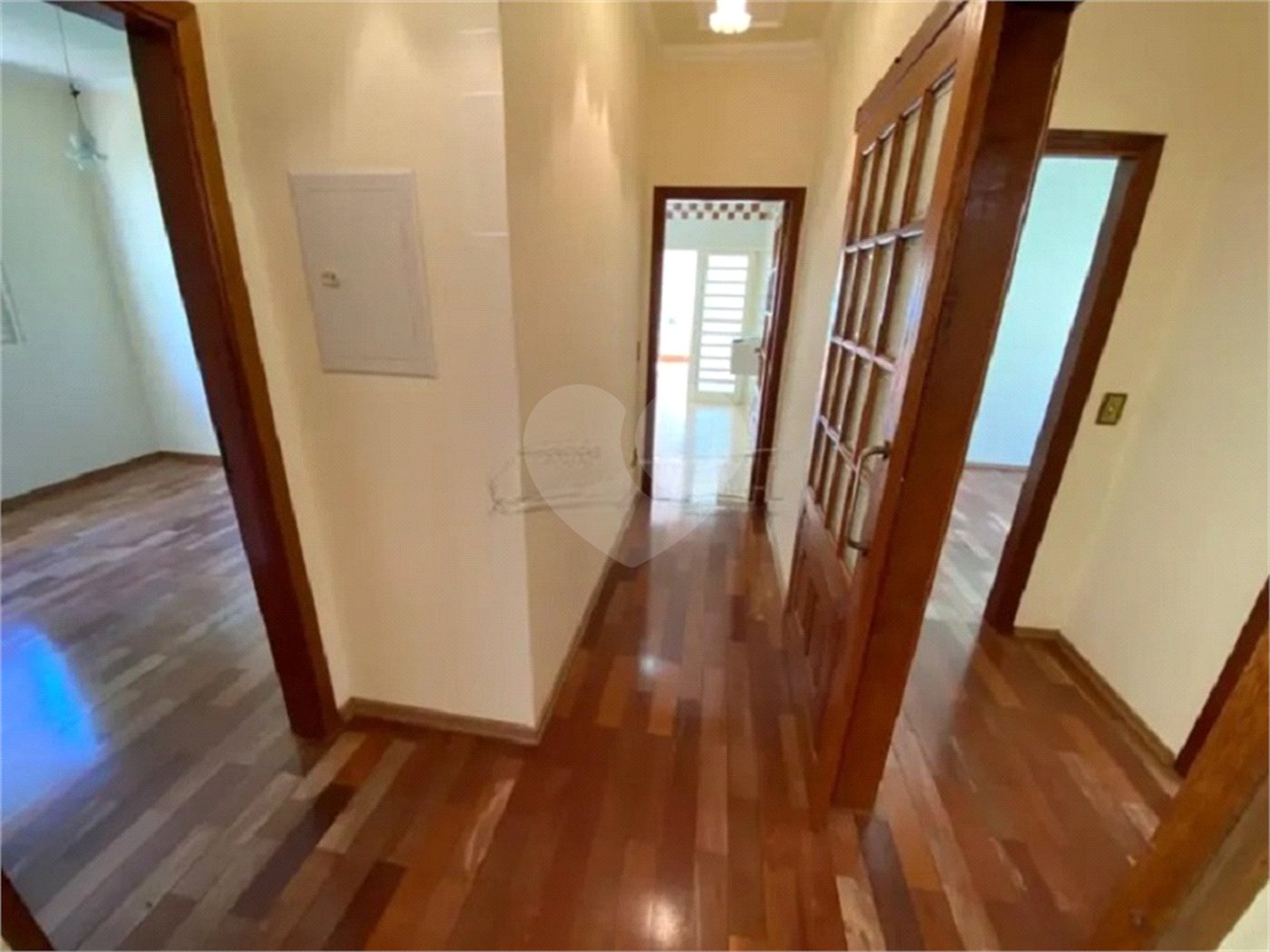 Casa à Venda no Condomínio Montreal - São Carlos/SP