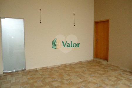 Casa no Condomínio Quebec, com 4 dormitórios, sendo 1 suíte.