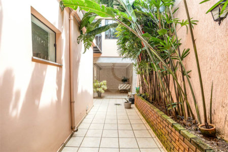Sobrado Residencial à Venda – Vila Mariana – 274 m² de Área Útil