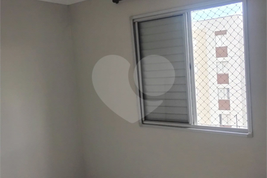 JARAGUÁ – FIT JARAGUÁ. Apartamento lindinho, em condomínio praticamente novo, super organizado e agradável, em local tranquilo com vista livre.