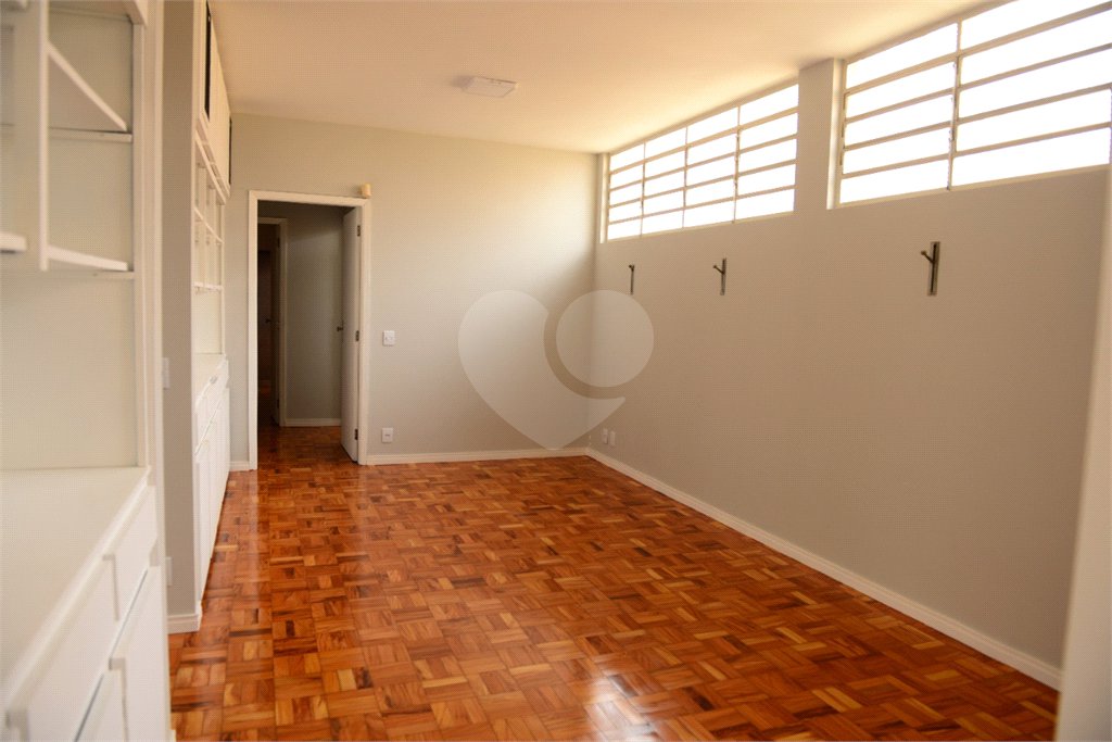 Casa térrea em Araraquara/SP.