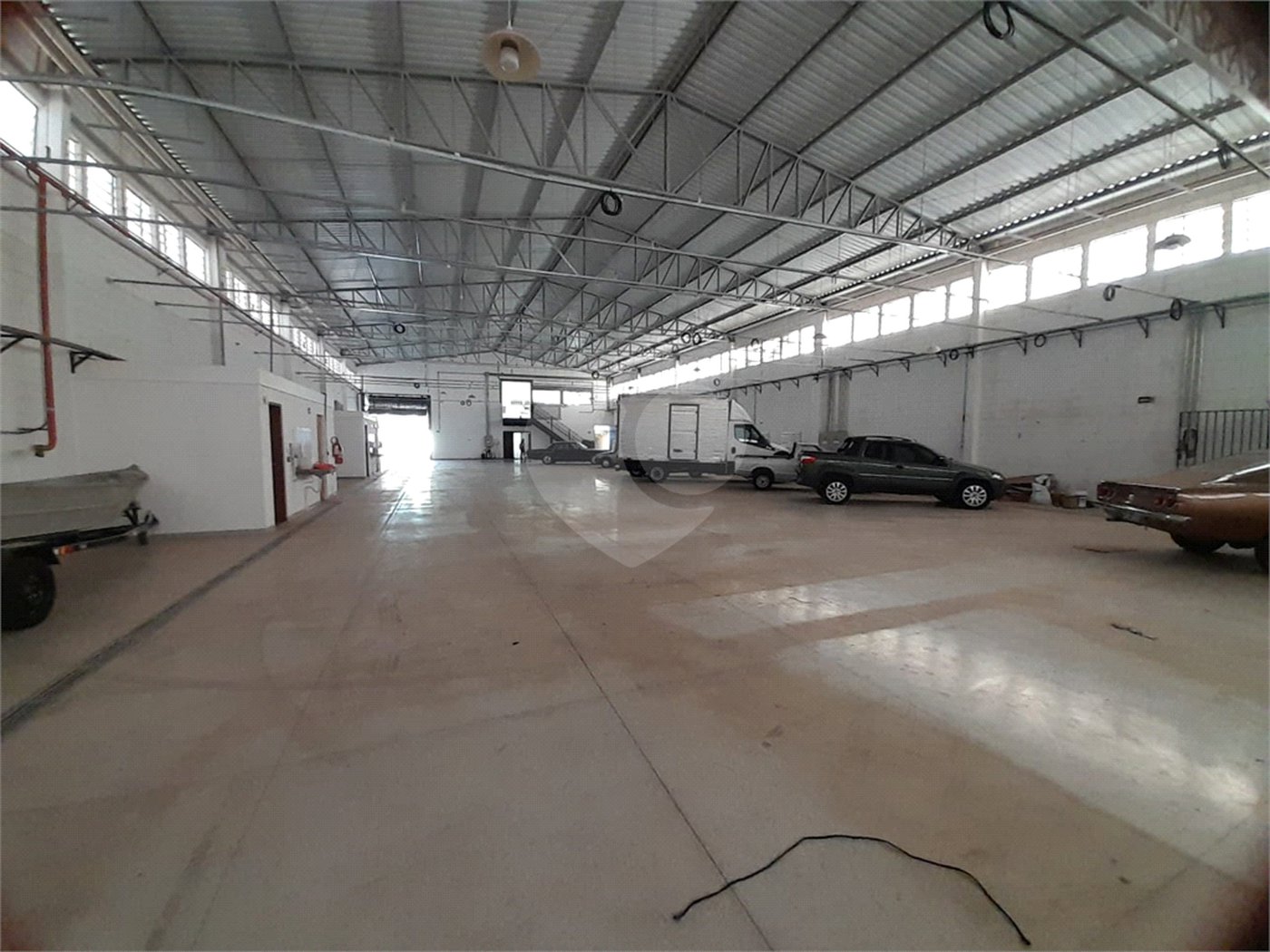 Galpão Industrial no Jardim Tangará - 1.714,91 m² de Área Útil