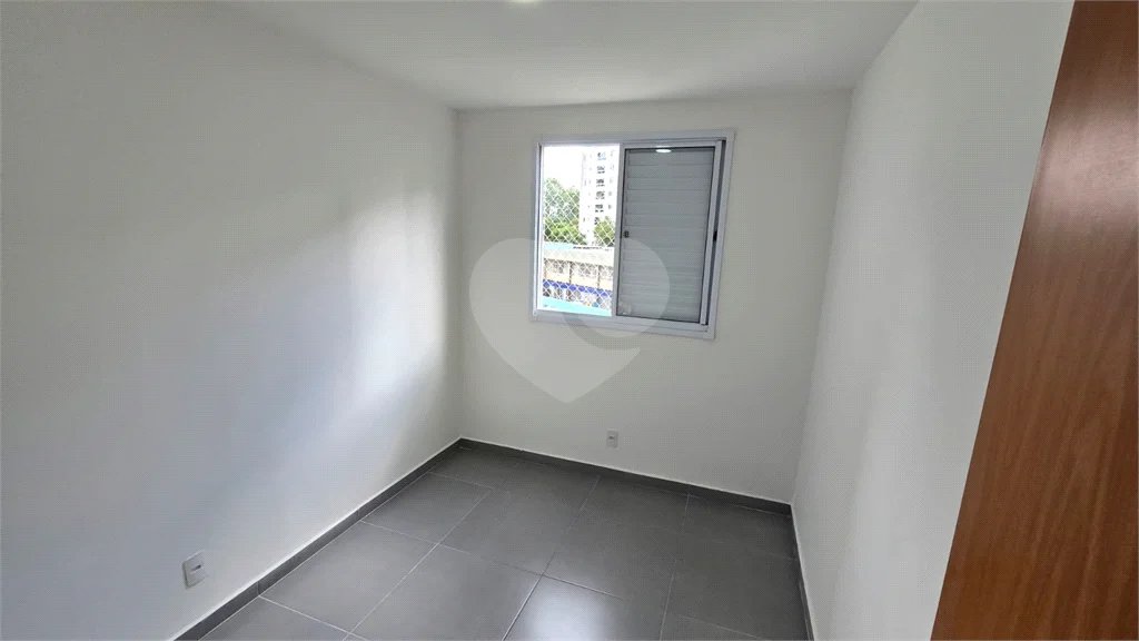 APARTAMENTO COM DOIS DORMITÓRIOS E UMA VAGA NA RAIMUNDO PEREIRA DE MAGALHÃES.