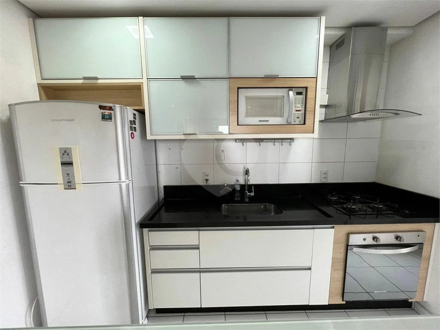 Apartamento à venda com 3 quartos, sendo 1 suíte,  em Vila Guilherme, São Paulo, SP