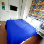 Apartamento com 2 quartos e 1 banheiro