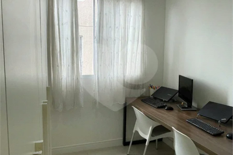 Apartamento a Venda com 2 Dormitórios Jaraguá / SP