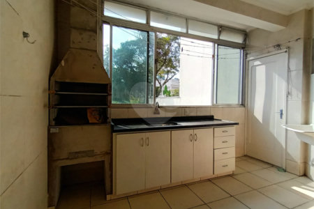 Casa térrea com duas edículas para venda - Saúde, SP.