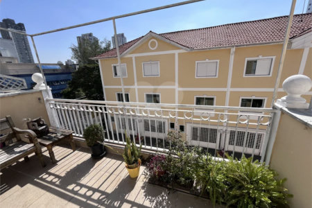 Casa à venda com 2 quartos, sendo 1 suíte, no condomínio Cond Villa D'este, São Paulo - SP