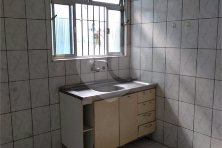 Sobrado à venda na Saúde c/195m2 de construção - 3 quartos/4 banheiros/2 vagas - metrô Santa Cruz