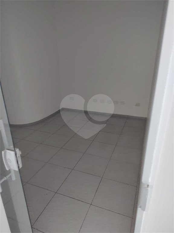 Sala Comercial na Prestigiada Alameda Lucas Nogueira Garcez