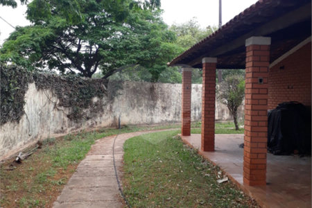 Casa de 3 andares à Venda no Jardim Cardinalli