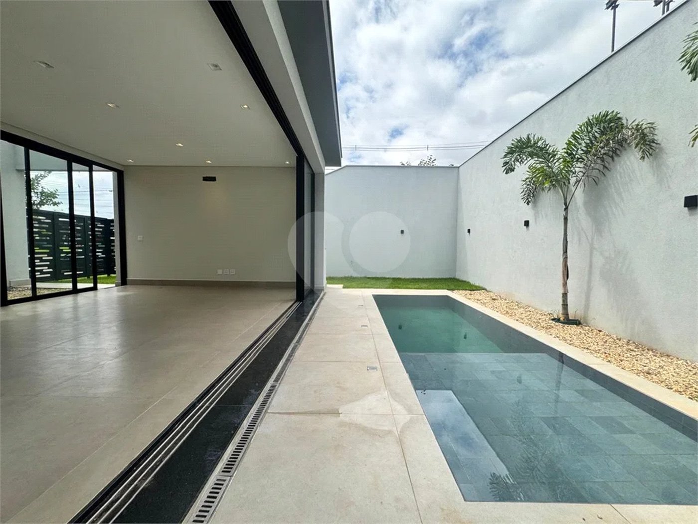 Casa recém construída com 3 suítes, no Damha 2 de Piracicaba.