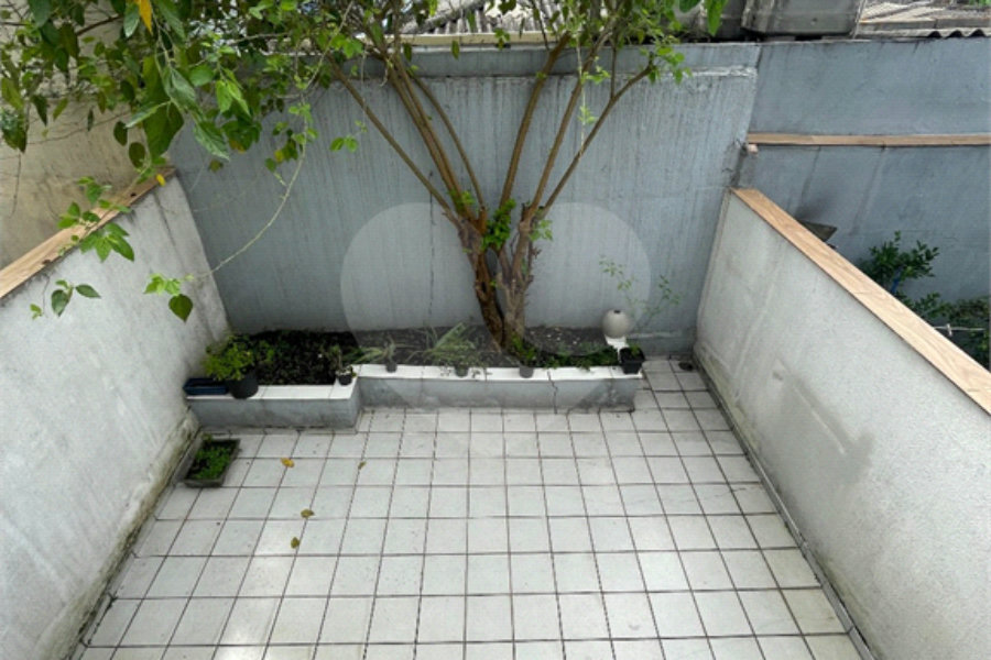 Casa Sobrado na Vila Jardim Formosa, 2 dormitórios, 2 vagas de garagem