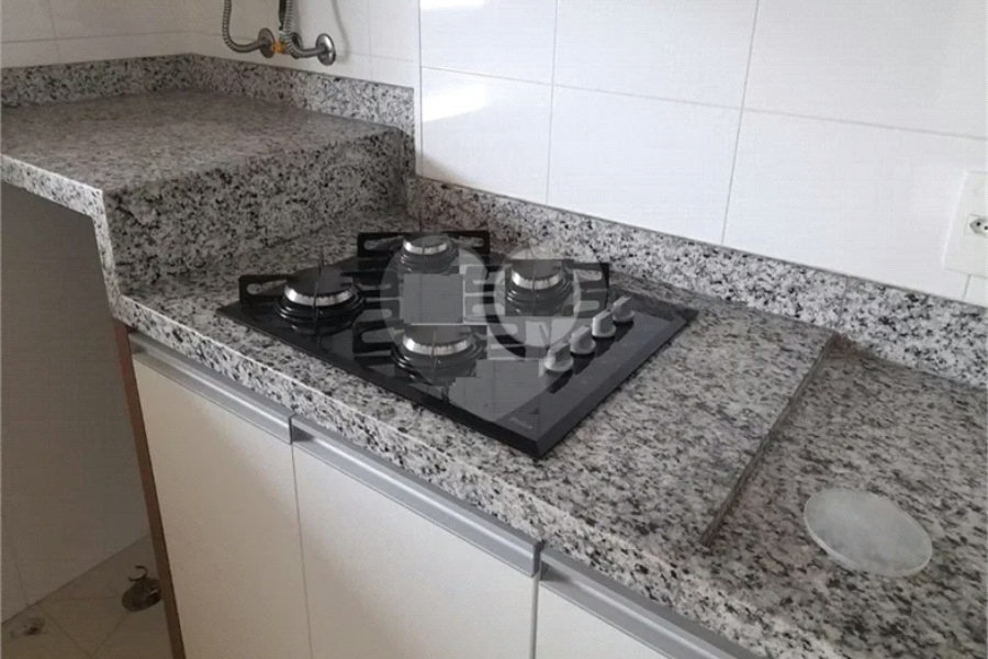 APARTAMENTO DE 44,5 M² COM 01 DORMITÓRIO E COZINHA COM ARMÁRIOS, VARANDA GOURMET E VAGA PARA LOCAÇÃO EM SANTANA