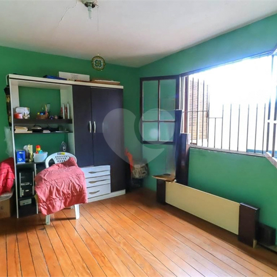 Localizada no coração do Jardim Monte Kemel, excelente casa de 160 m