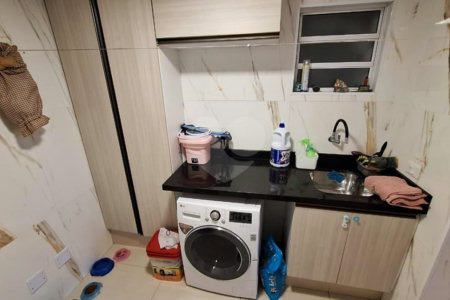 Casa de 2 quartos em Rua Orange, Vila Luzita, Santo André - Venda!