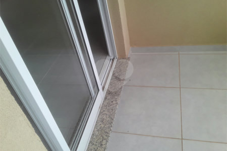 Apartamento no Condomínio Via Campus.