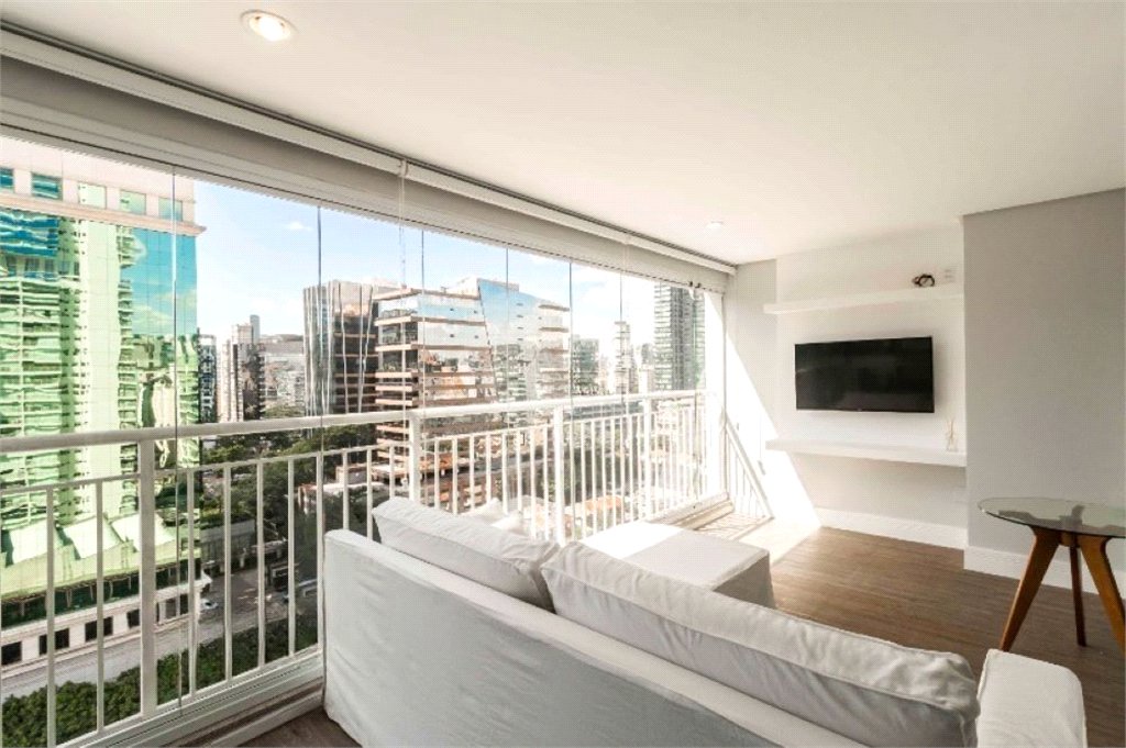 Apartamento para alugar com 1 suíte em Vila Nova Conceição, São Paulo, SP