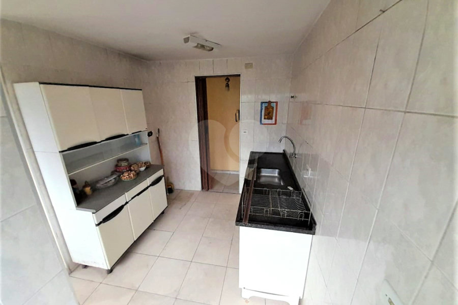 Apartamento 65 m2. Região Tucuruvi . - 2 Dormitórios 2 Banheiros. Area de Serviço.