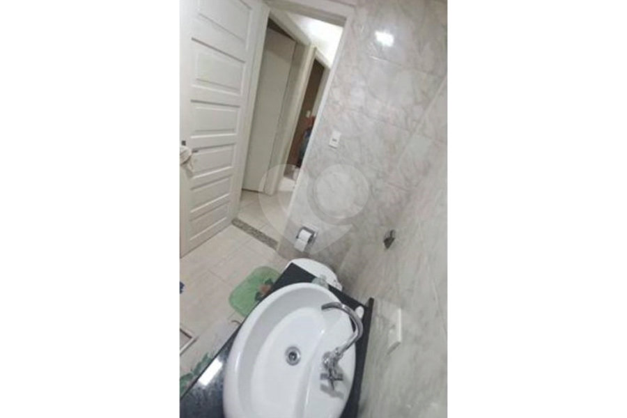 2 quartos e vaga de garagem