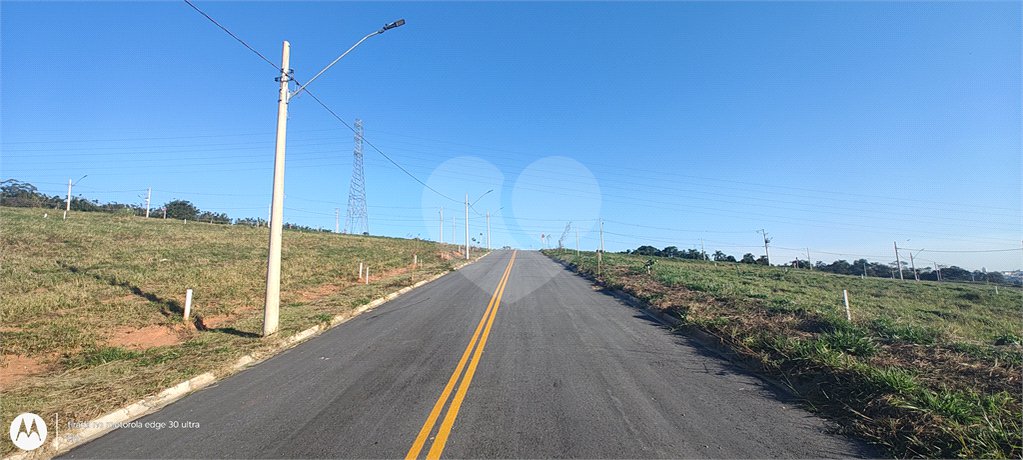 Terreno em Atibaia com 360 m² condomínio fechado com ampla área de lazer