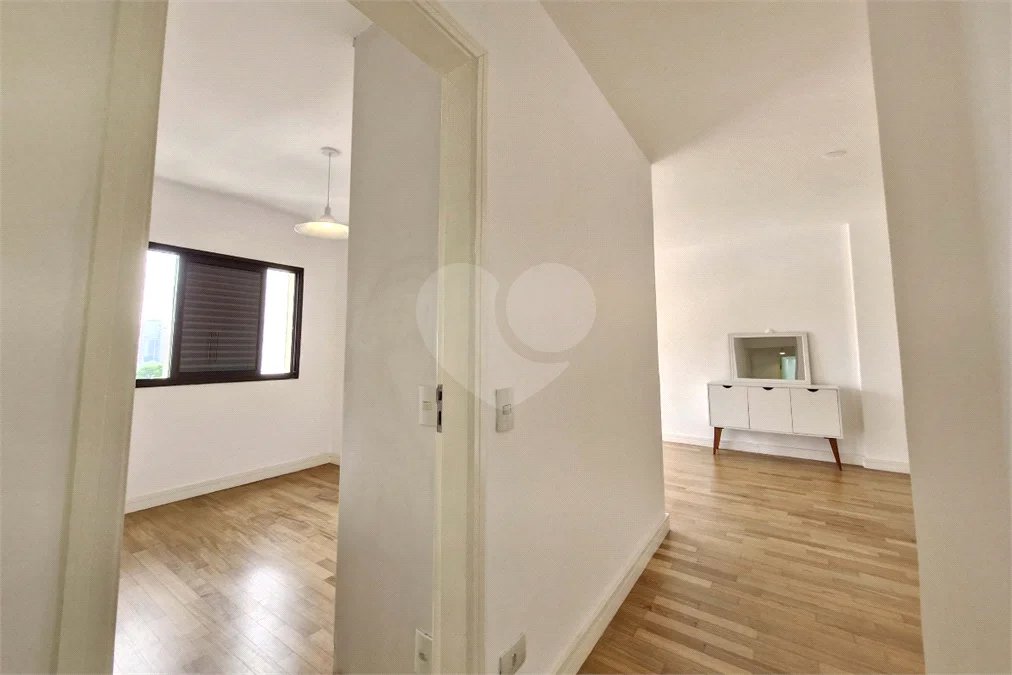 ÓTIMO APARTAMENTO 76 m² ÚTEIS REFORMADO 1 VAGA DE GARAGEM
