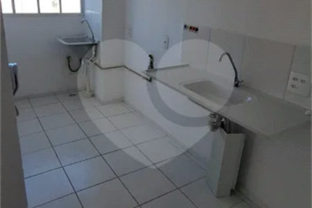 Apartamento de 42m² à venda na Vila Nova Bonsucesso, em Guarulhos, com 2 dormitórios e 1 vaga de garagem.