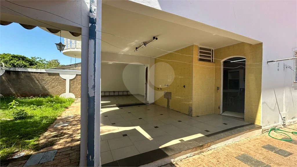 Venda Casa com 4 Dormitórios no Parque Santa Cecília