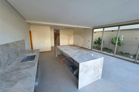 Casa sobrado 3 suítes com piscina Parque Faber IV