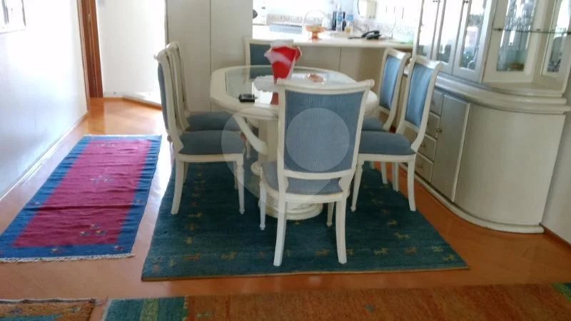 Apartamento à venda mobiliado nos Jardins — 126 m²