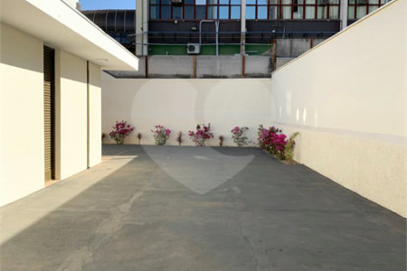 Imóvel Comercial á venda em São Carlos, rua São Sebastião.