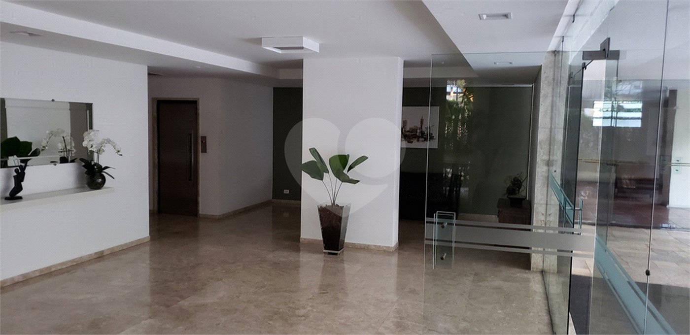Apartamento de 3 dormitórios à venda em Higienópolis