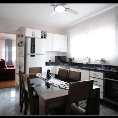 Casa na Rua Maria Angélica Franci