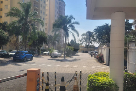 Indaiatuba - Venda - Apartamento no Condomínio Portal das Flores com 64 m², 3 dorms, sendo 2 com armários planejados, , WC social, cozinha planejada e totalmente integrada com a lavanderia, varanda, , 02 vagas de garagem. Excelente localização, a poucos metros do Shopping Polo, mercados, padaria,