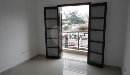 Sobrado à venda com 3 quartos, sendo 2 suítes,  em Jardim Monte Kemel, São Paulo, SP