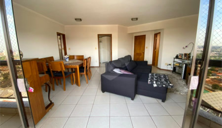 Apartamento à venda com 3 quartos, sendo 1 suíte,  em Vila Xavier (vila Xavier), Araraquara, SP
