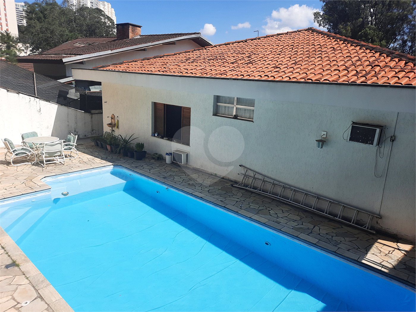 Casa com 4 quartos e 3 suítes com ótimo lazer no Jardim Marajoara