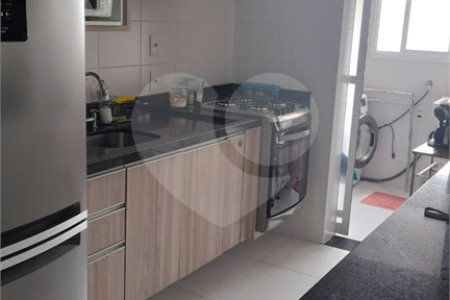 Apartamento na Mooca com 77m2 com 3 dormitórios sendo 1 suíte, 3 banheiros, 2 vagas de garagem