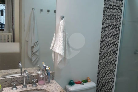 Apartamento á Venda de 1 Dormitório com Varanda na Bela Vista em São Paulo- R$ 745.000