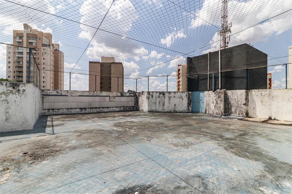 Prédio comercial à venda na Rua Coronel Camisão, 3593 m2 área útil, 1137m2 terreno, 33 salas, 10 vagas
