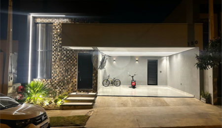 Casa à venda com 3 quartos, sendo 1 suíte, no condomínio Faixa Azul, São Carlos - SP