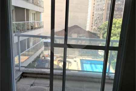 Studio Mobiliado a venda na Rua Brigadeiro Tobias