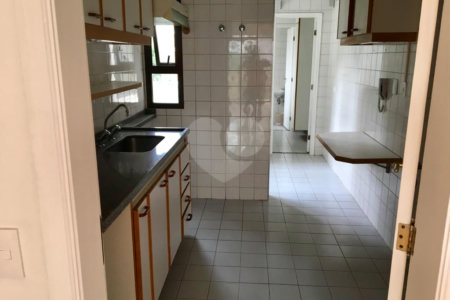 Apartamento com 3 Dormitórios sendo 1 Suíte 2 Vagas à Venda 99 m² por R$ 650.000